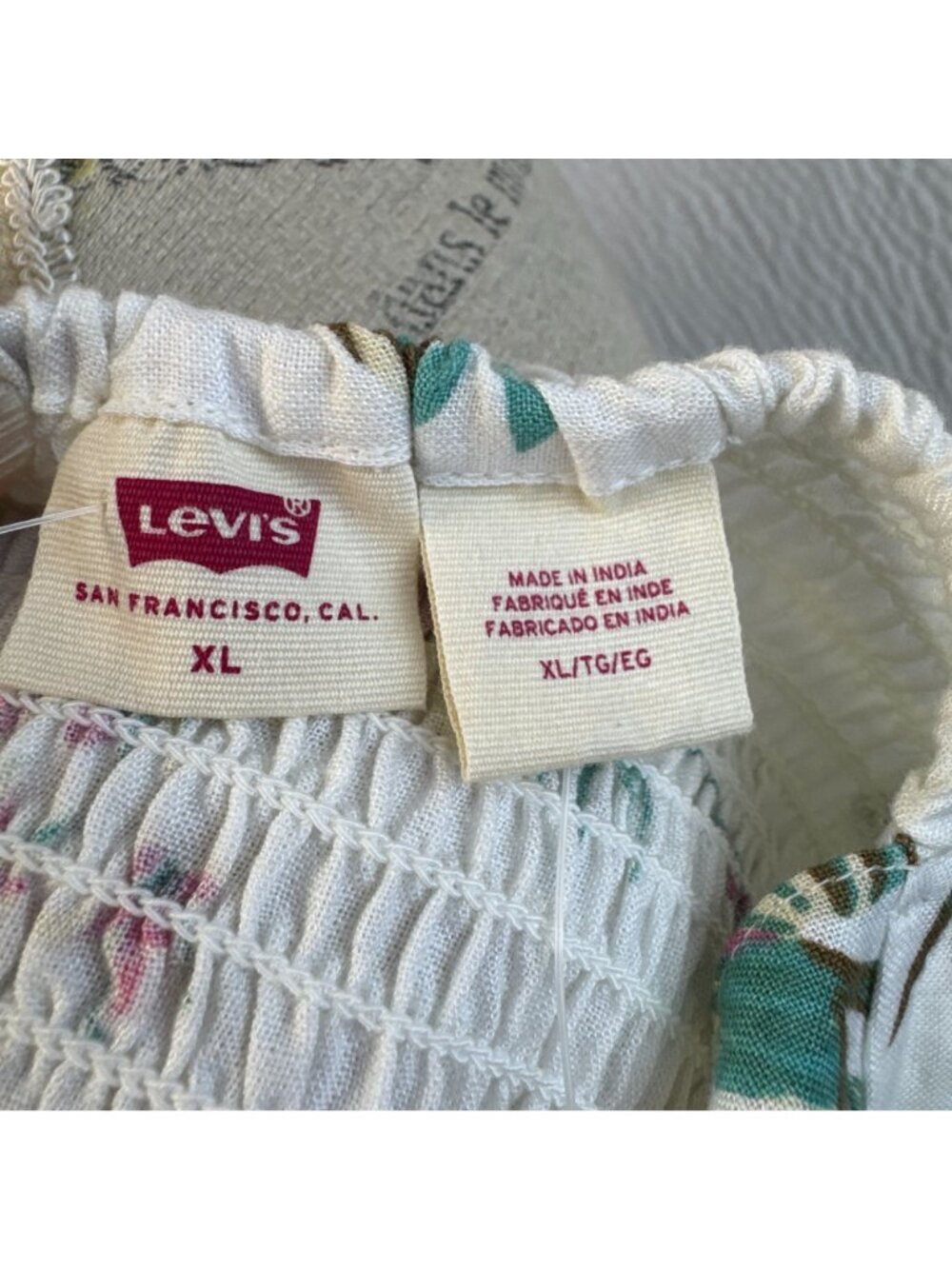 Levis Womens Floral Button-Front Tank Top Smocked Back Levi's Linen Lottie Top - Picture 7 of 7